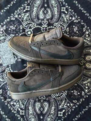 Jordan 1 low Travis Velvet Brown