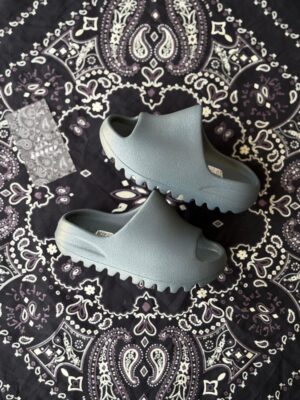 Yeezy Slide Slate Marine Kids