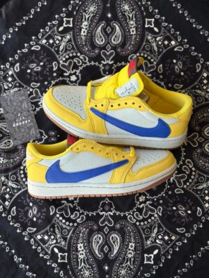 Jordan 1 low Travis Canary (wmns)