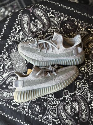 Yeezy 350 Grey
