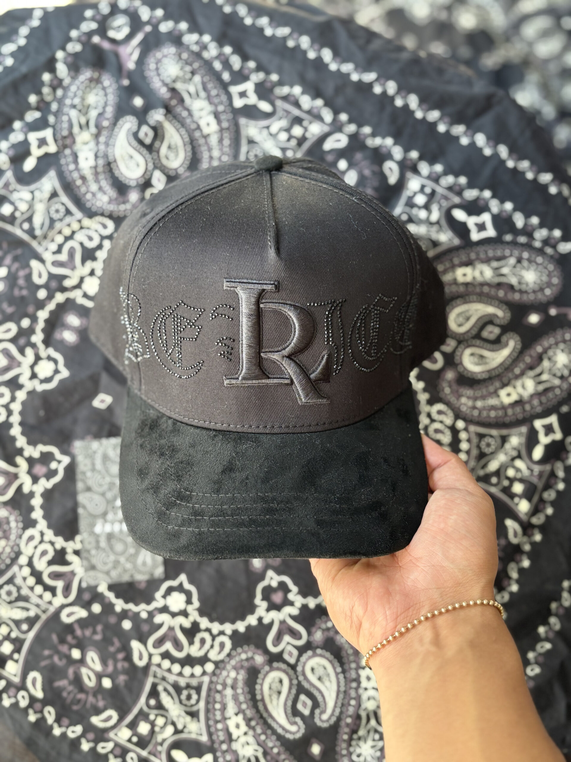 gorra toto hats x Luis r