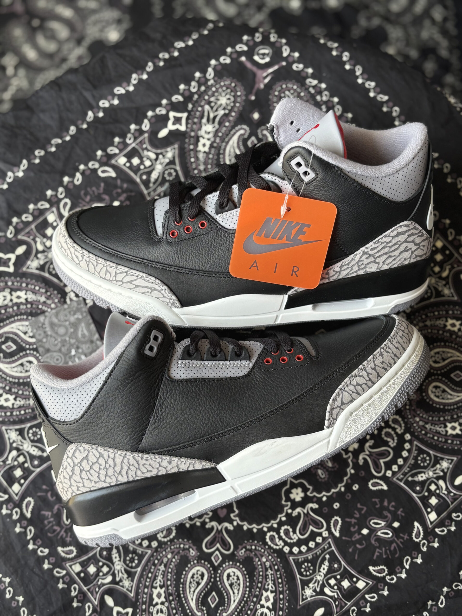Jordan 3 Black Cement