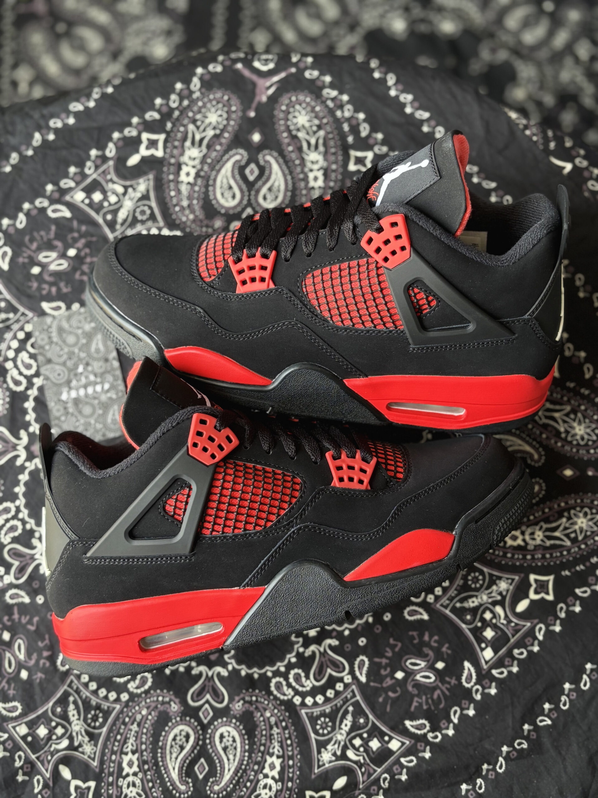 Jordan 4 Red thunder