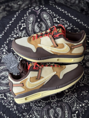 Air max 1 Travis Baroque brown