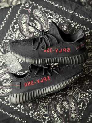 Yeezy 350 bred