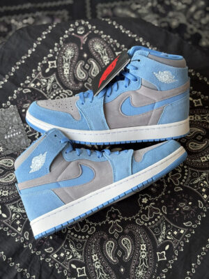 Jordan 1 zoom UNC