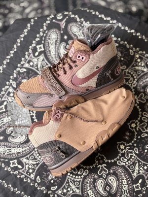 Trainer Travis Scott Cactus Corporation