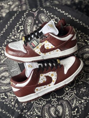 Dunk SB Supreme Stars Brown (preowned)