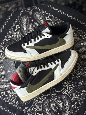 Jordan 1 Low Travis Olive (wmns) (preowned)