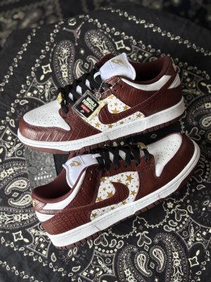 Dunk SB Supreme Stars Barkroot Brown
