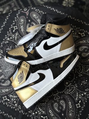 Jordan 1 High Patent gold Toe