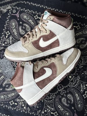 Dunk High Chocolate