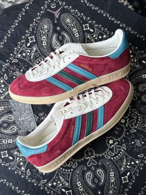 Gazelle Indoor College Burgundy