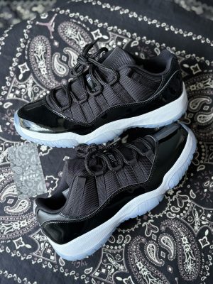 Jordan 11 Low Space Jam