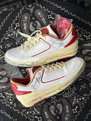 Jordan 2 Off White Sail Red (preowned)