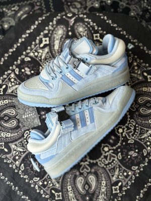 Forum Bad Bunny Blue Tint (preowned)
