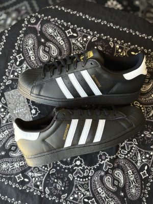 Adidas Superstar Black