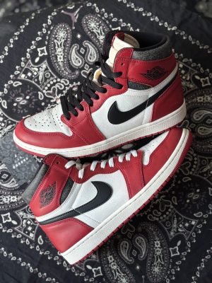 Jordan 1 Chicago Lost & Found (preowned)