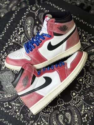 Jordan 1 High Trophy Room F&F (preowned)