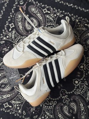 Ballerina Bad Bunny Off White Black Gum