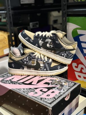 Dunk SB Travis Scott Cactus Jack Special Box