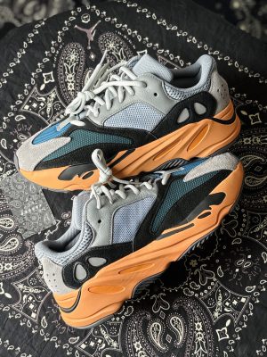 Yeezy 700 Washed Orange (preowned)