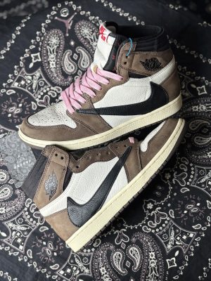 Jordan 1 Travis High Mocha (preowned)