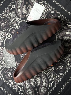 Nike Mind 001 Lava