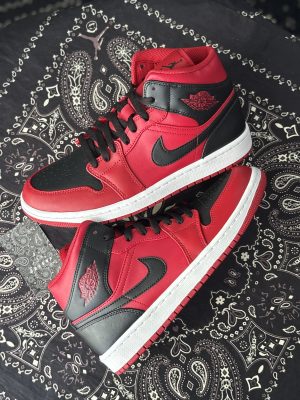 Jordan 1 Mid Revserse Bred