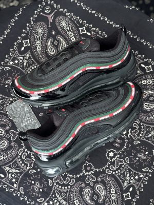 Air max 95 Undefeated Black